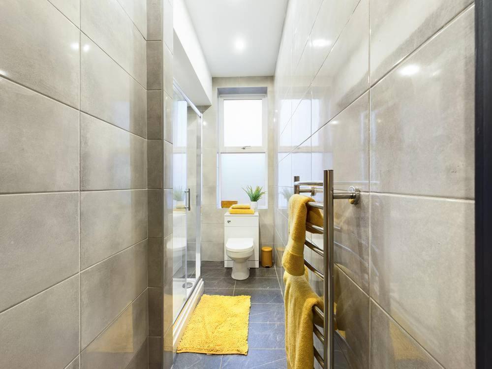Gibson Manor Apartments Wallasey Εξωτερικό φωτογραφία